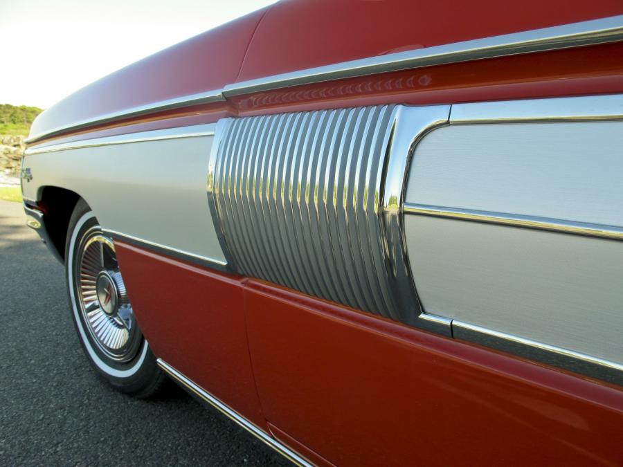  Oldsmobile Starfire Hardtop Coupe 1962 года  (фото 5 из 30)